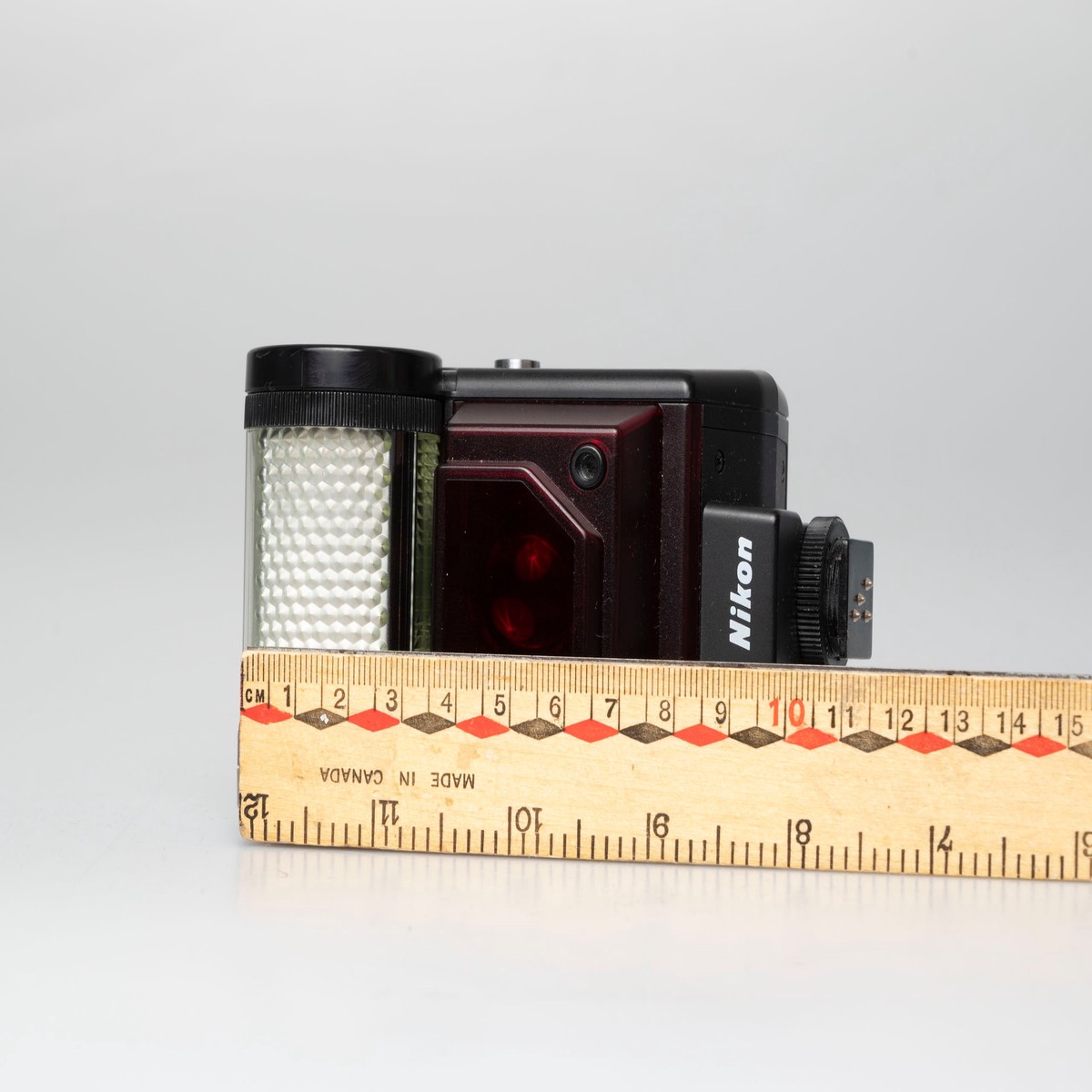 Nikon SB-20 Speedlight flash w/ case