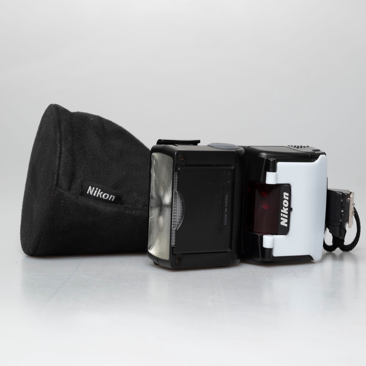 Nikon SB-50DX Speedlight flash w/ case