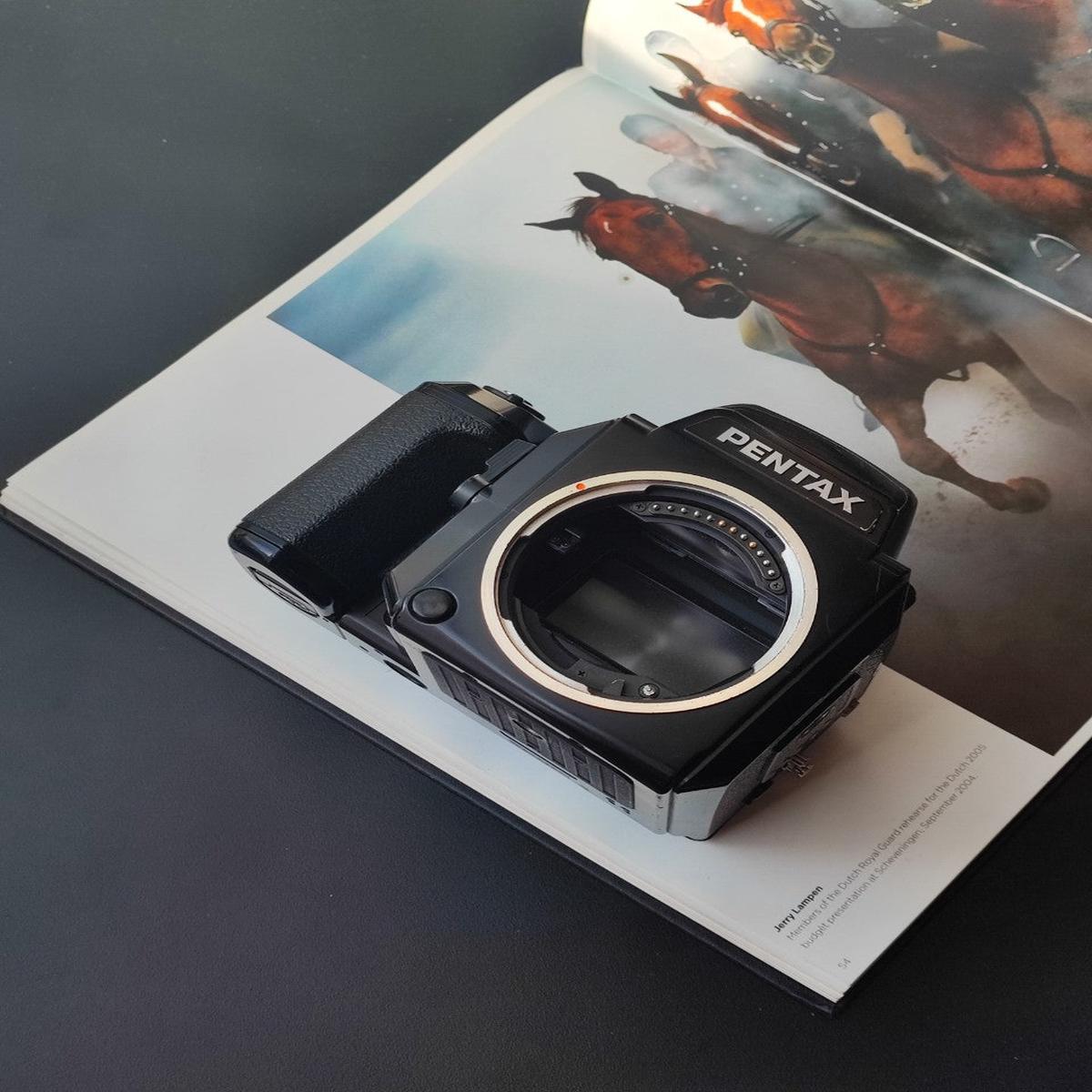 [] Pentax 645